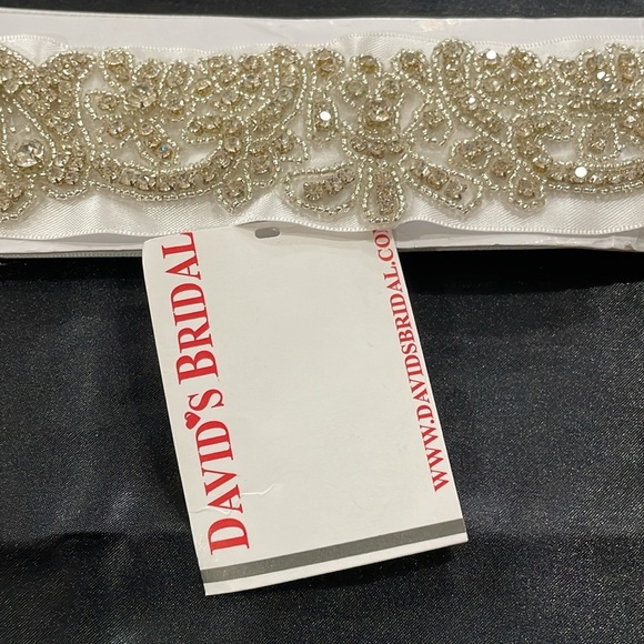 David's Bridal NWT White Heavily Embellished Rhinestone Wedding Dress Sash - Picture 3 of 7